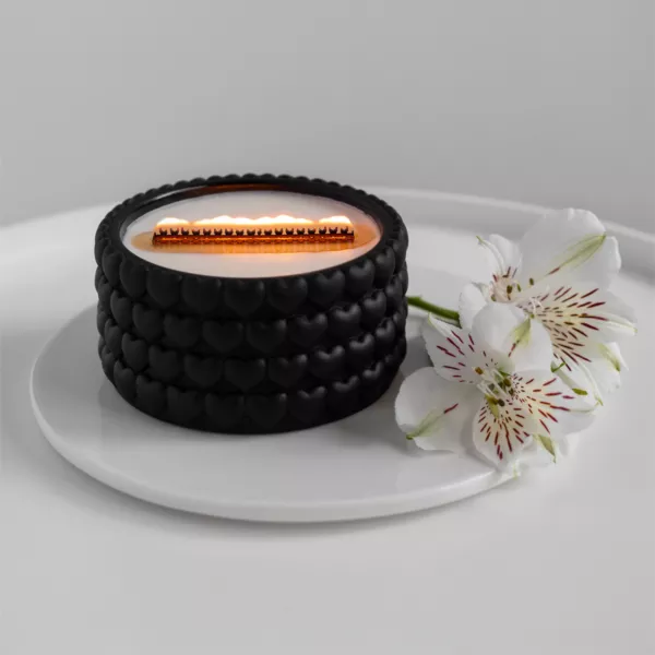 Ароматична свічка "Heart Flame" чорна